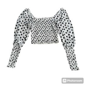 Mi Ami white polka dot flowered stretchy crop top with long sleeves, M.